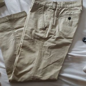 Aeropostale Khakis 32x32
